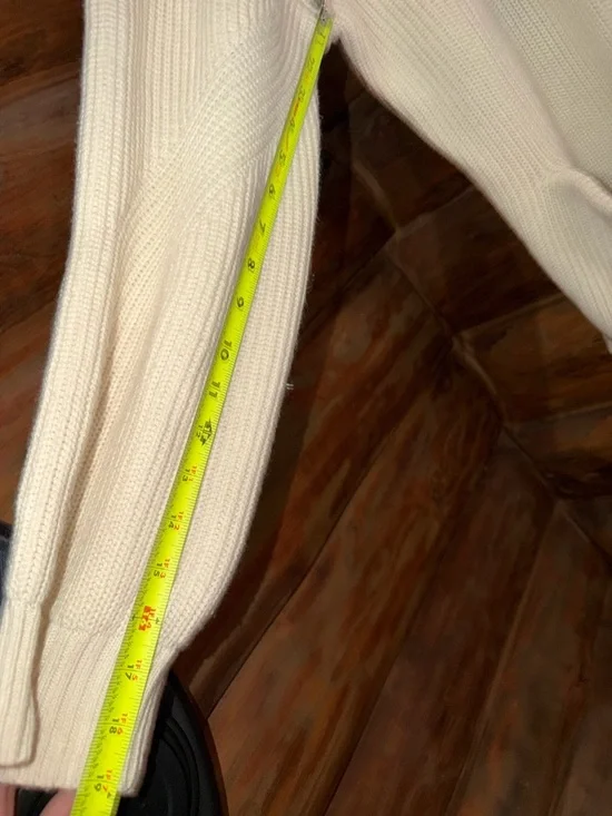 Open-Front Cream Pocket Knit Cardigan - Women Sweater- Size XL - Picture 4 of 5